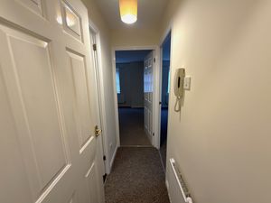 Entrance Hallway- click for photo gallery